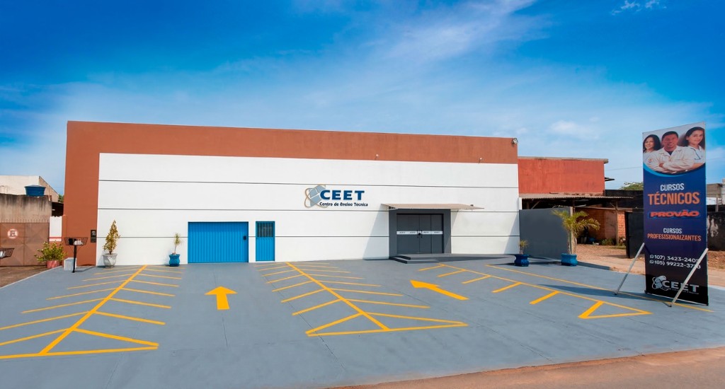 Fachada do CEET – Centro de Ensino Técnico em Ji-Paraná