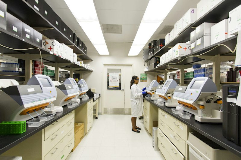 Laboratório — Coleta de Sangue e Injetáveis